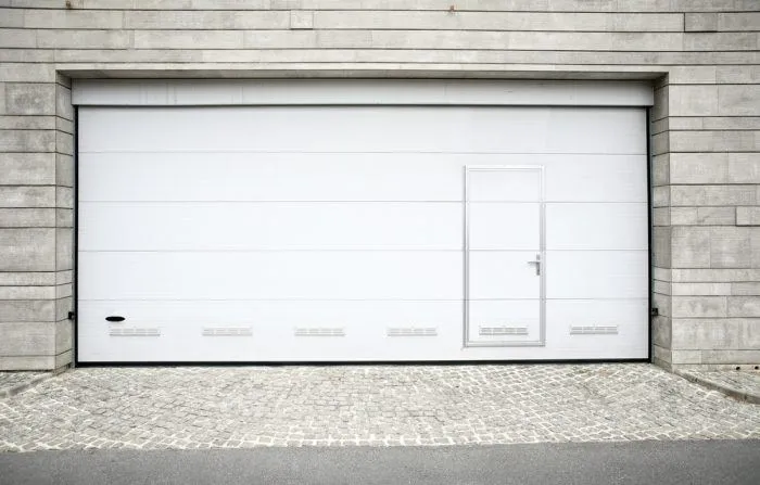 Puerta automática instalada en Murcia