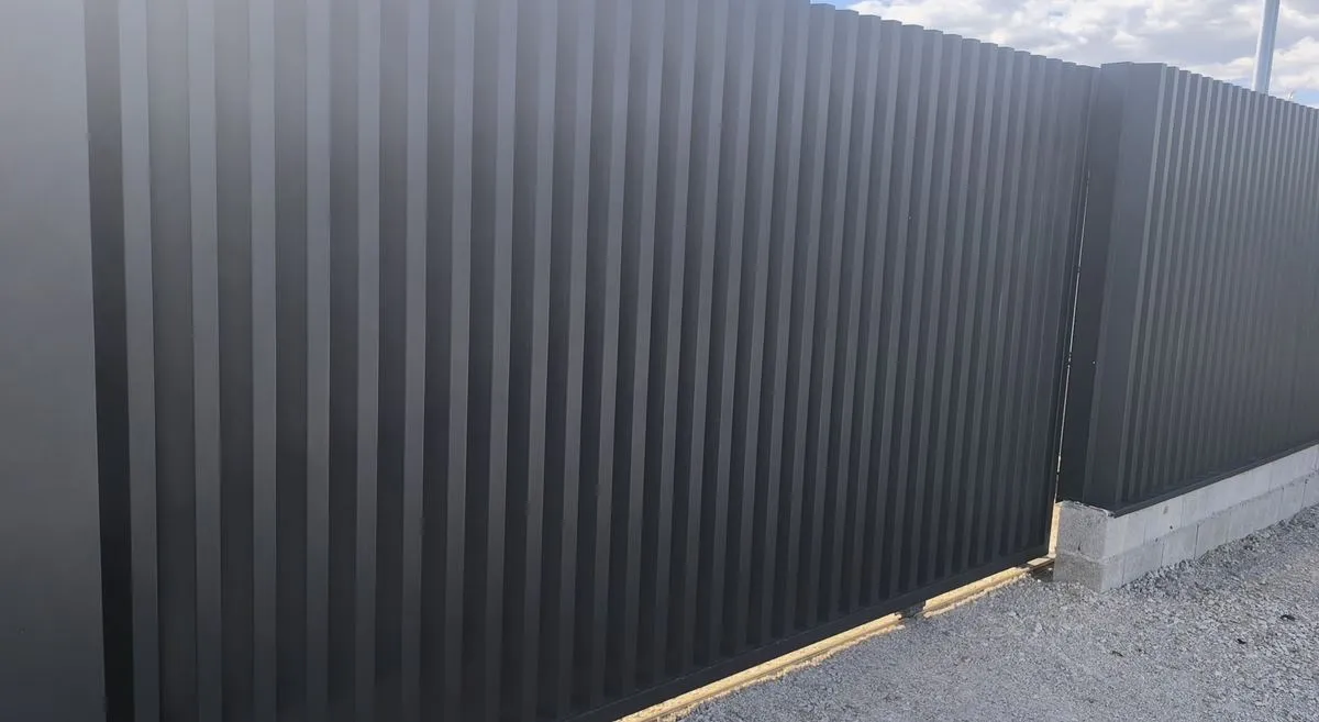 Puertas metálicas instaladas en Murcia