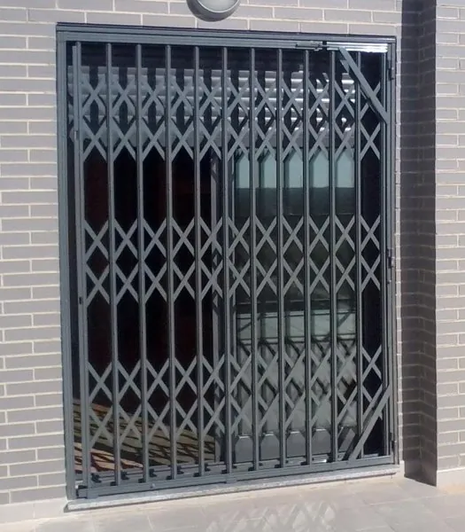 Reja de ballesta en ventana Murcia